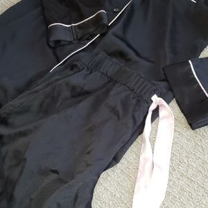 Victoria's Secret Intimates & Sleepwear - Victoria's secret black pajama set Victoria's Secret Intimates & Sleepwear - Victoria's secret black pajama set
